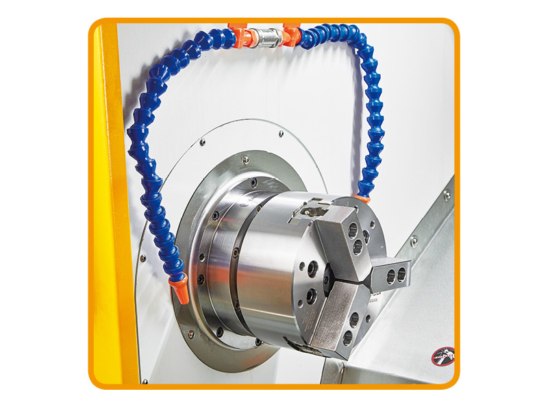 刀墖數控車牀(chuang)（可加工400長）