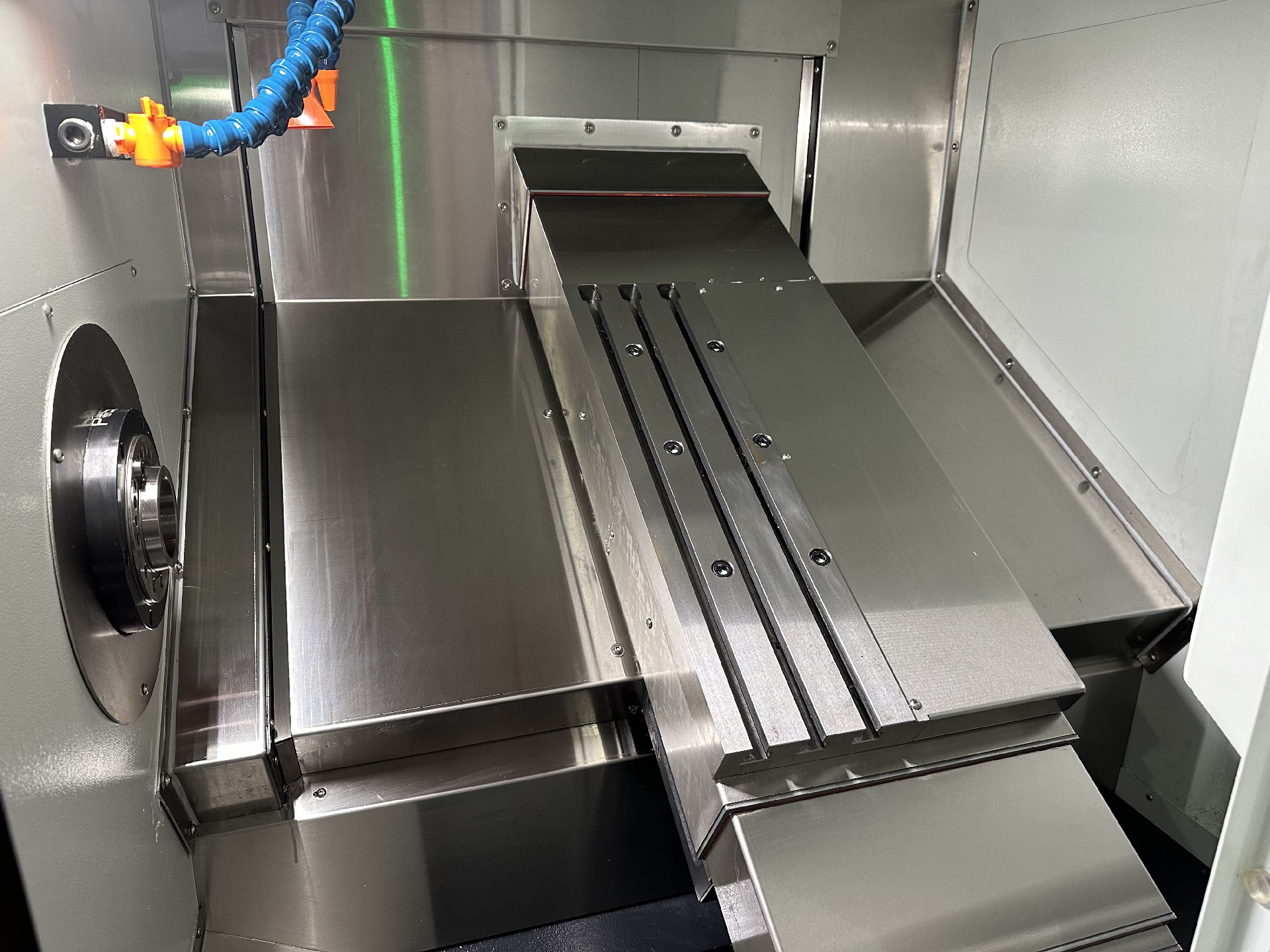 排刀式整體斜身數控車牀